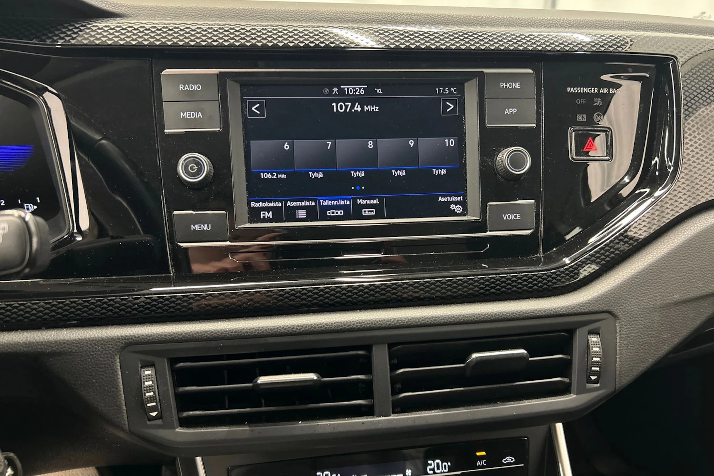 vihreä Volkswagen Taigo 2023 kuva 22.