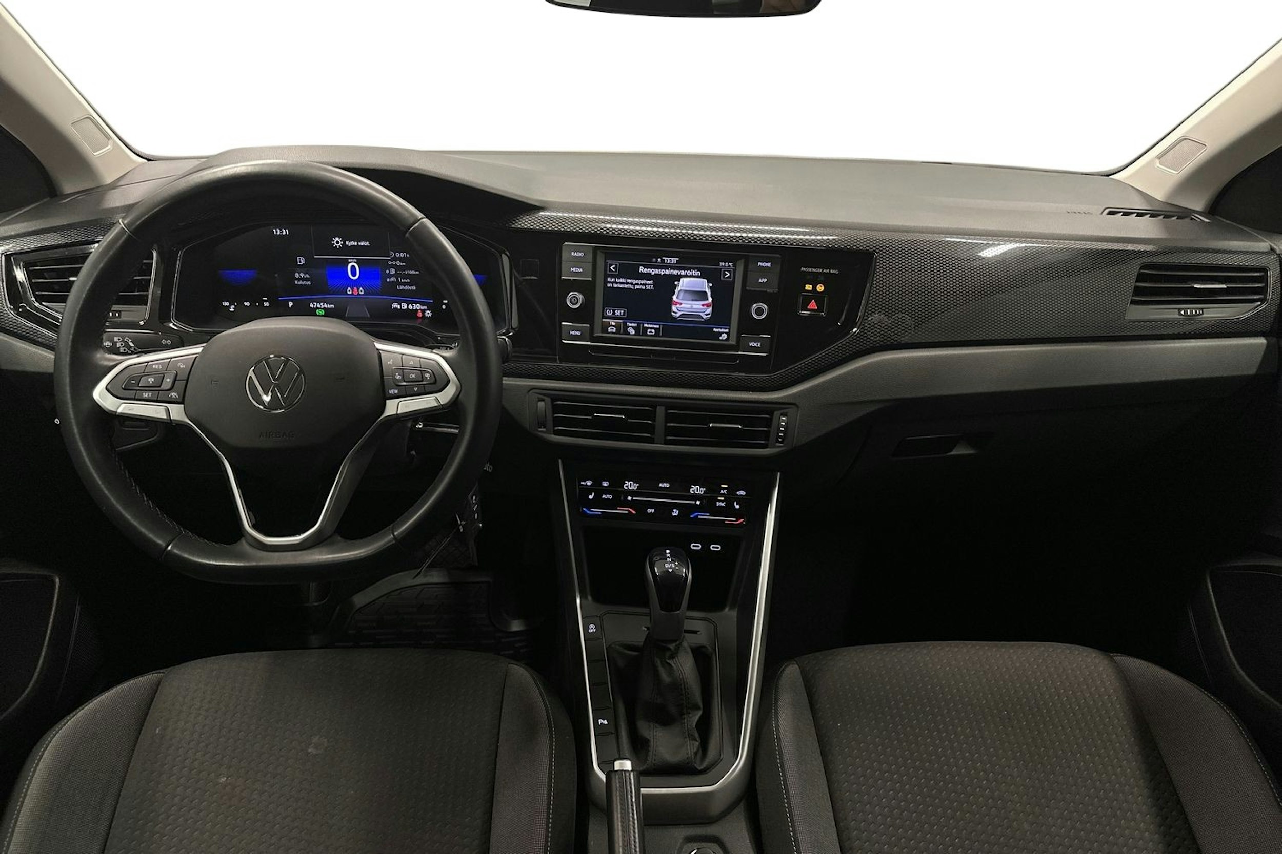 valkoinen Volkswagen Taigo 2023 kuva 9.