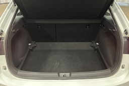 valkoinen Volkswagen Taigo 2023 kuva 14.