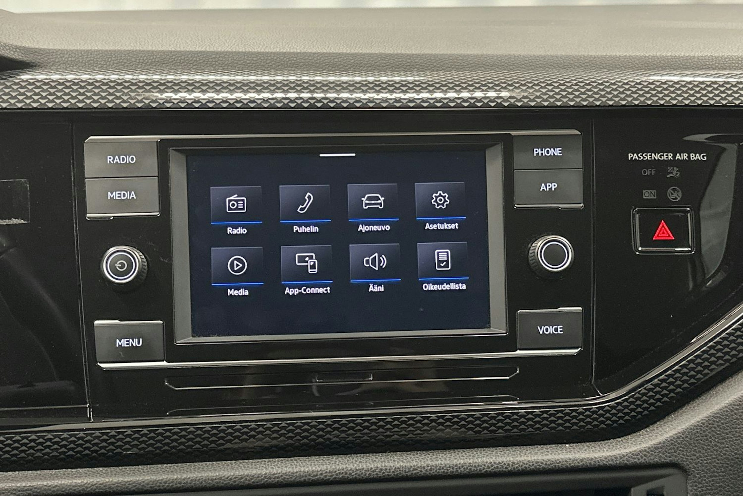 valkoinen Volkswagen Taigo 2023 kuva 22.
