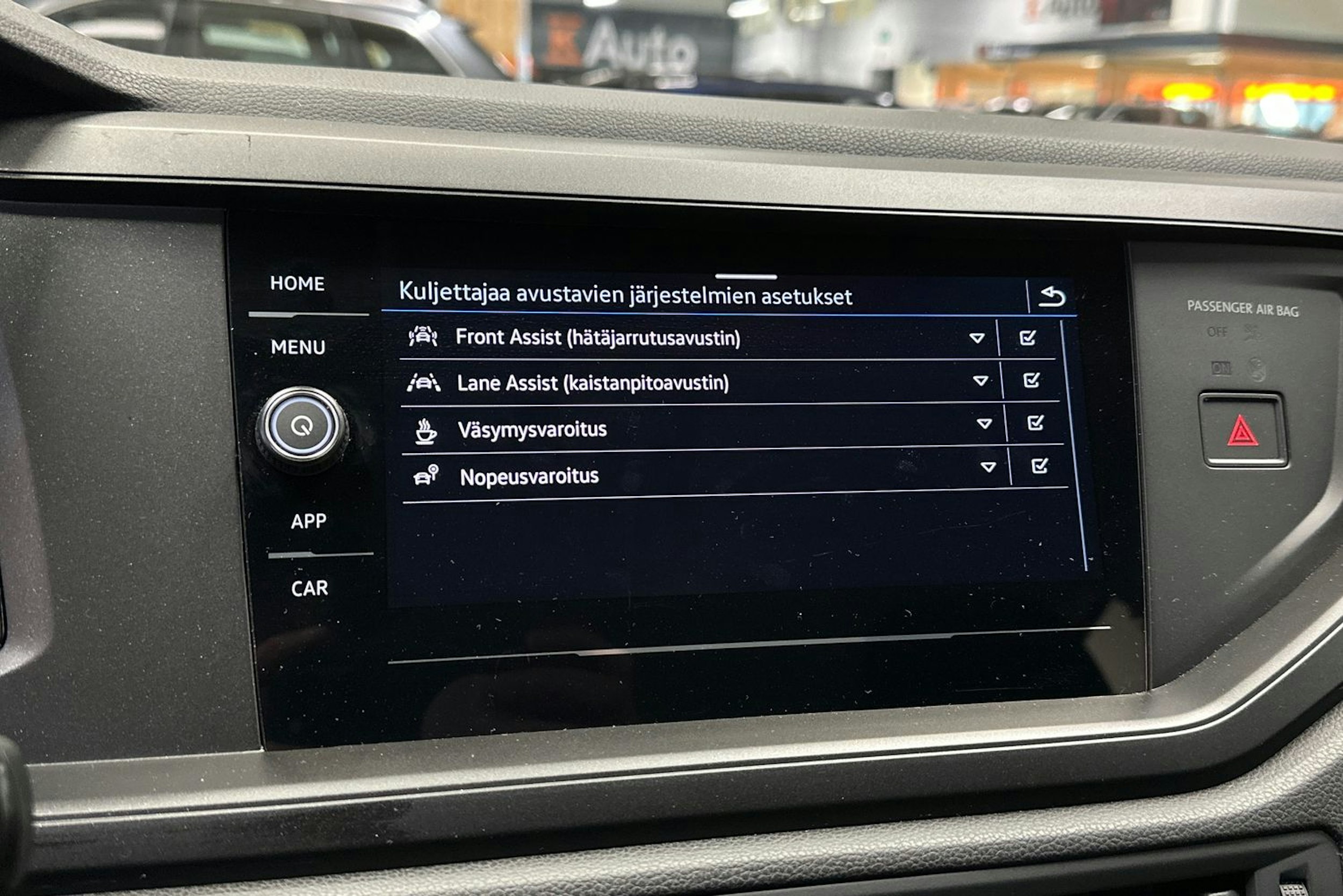 met. musta Volkswagen Taigo 2024 kuva 21.