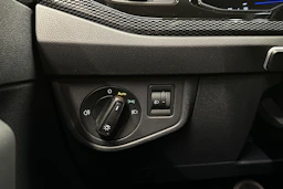 harmaa Volkswagen Taigo 2024 kuva 22.