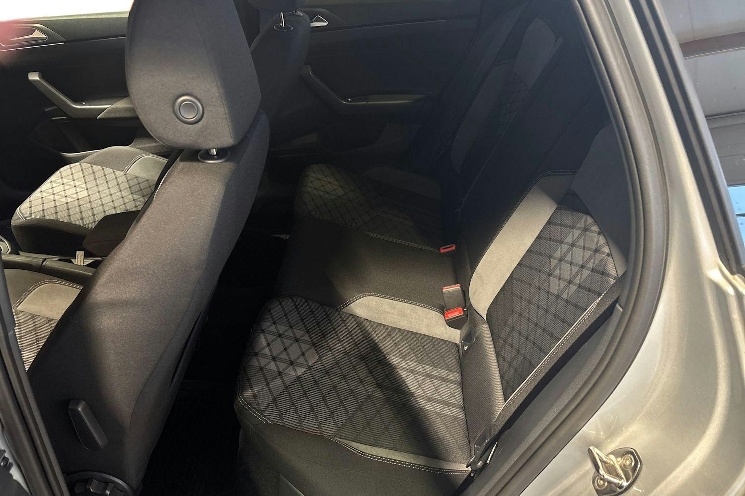 Harmaa Volkswagen Taigo 2024 kuva 10.