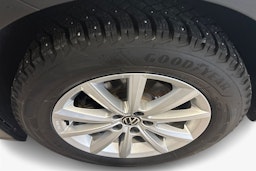 Harmaa Volkswagen Taigo 2024 kuva 11.