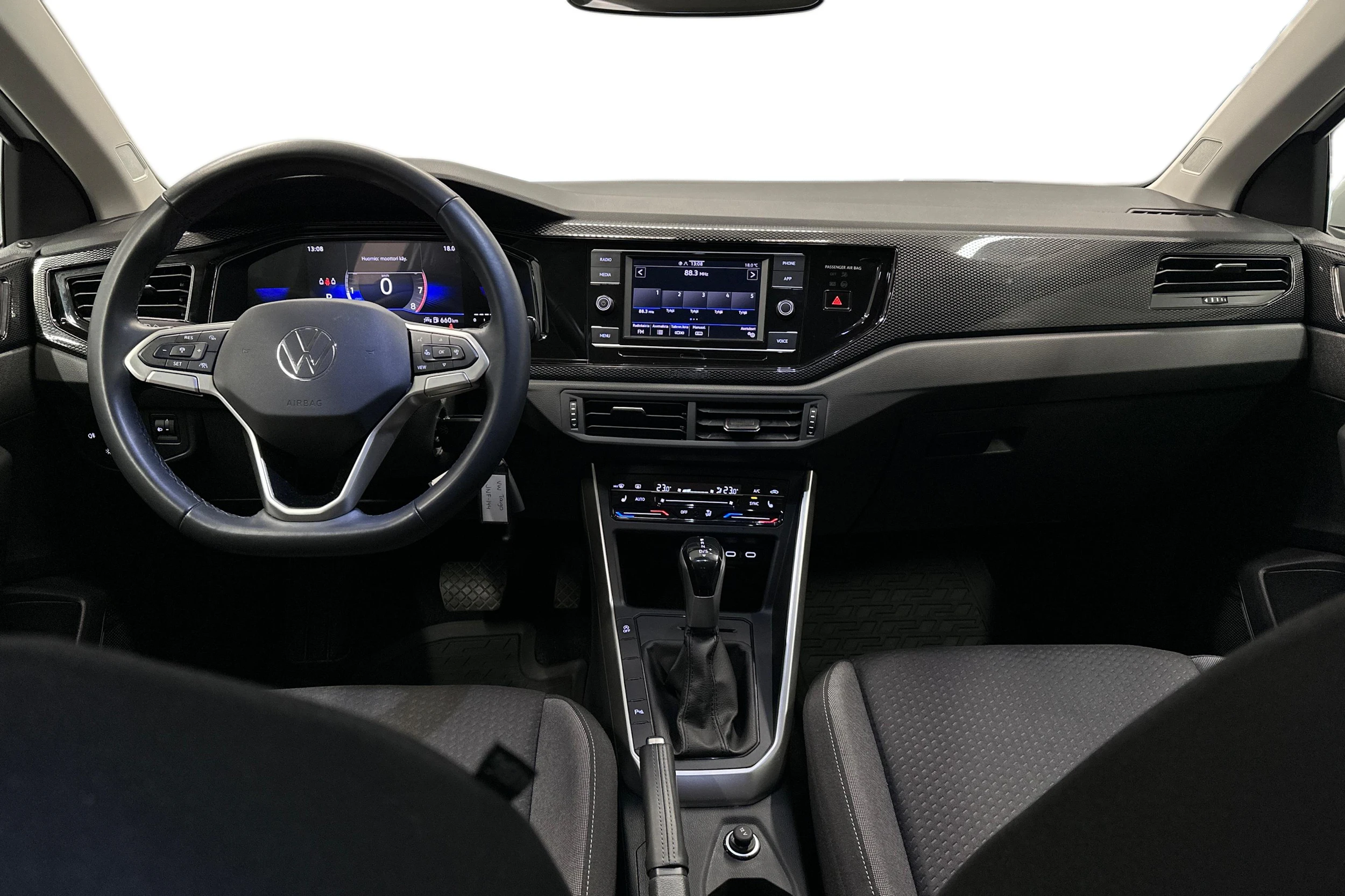valkoinen Volkswagen Taigo 2024 kuva 9.