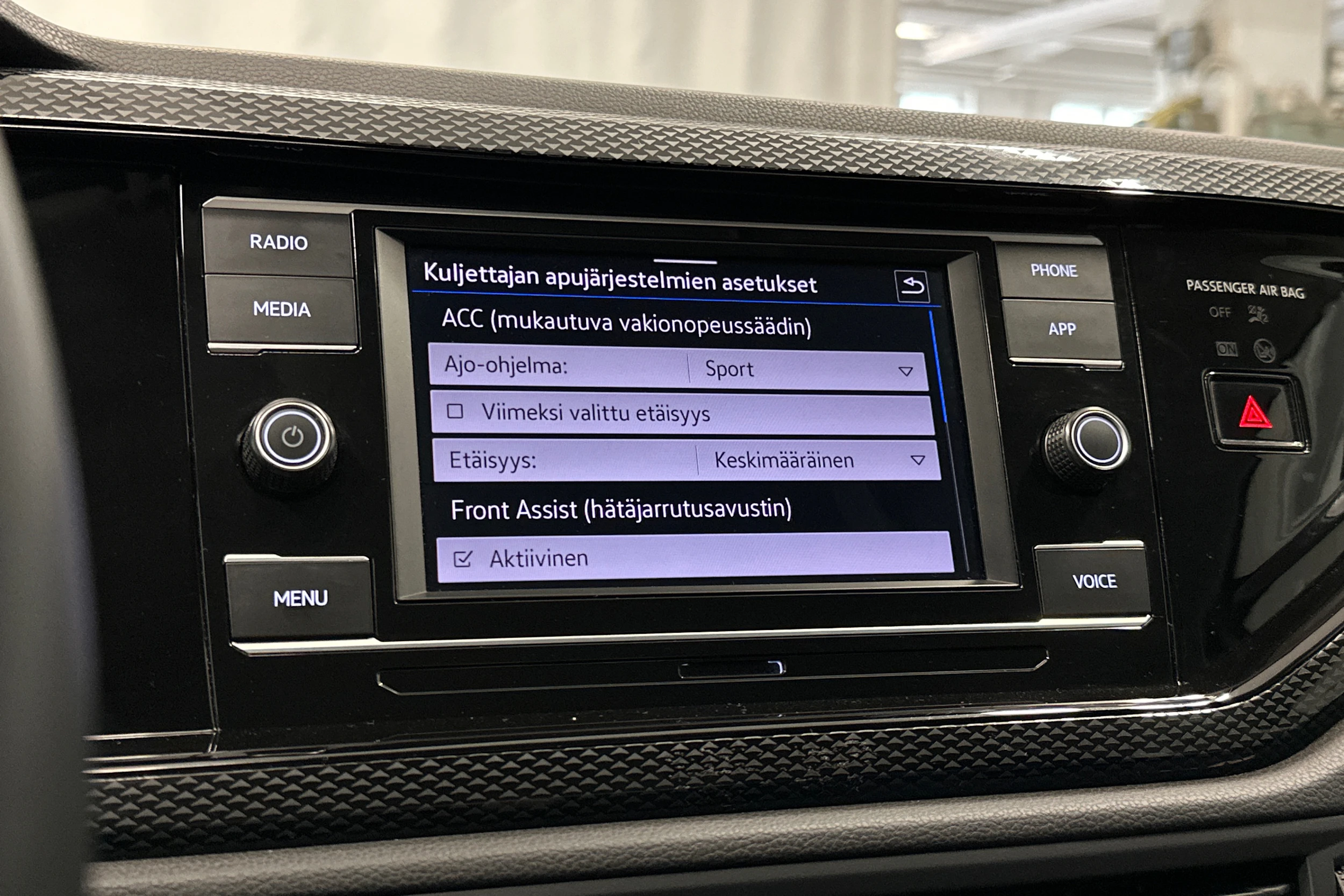 valkoinen Volkswagen Taigo 2024 kuva 21.