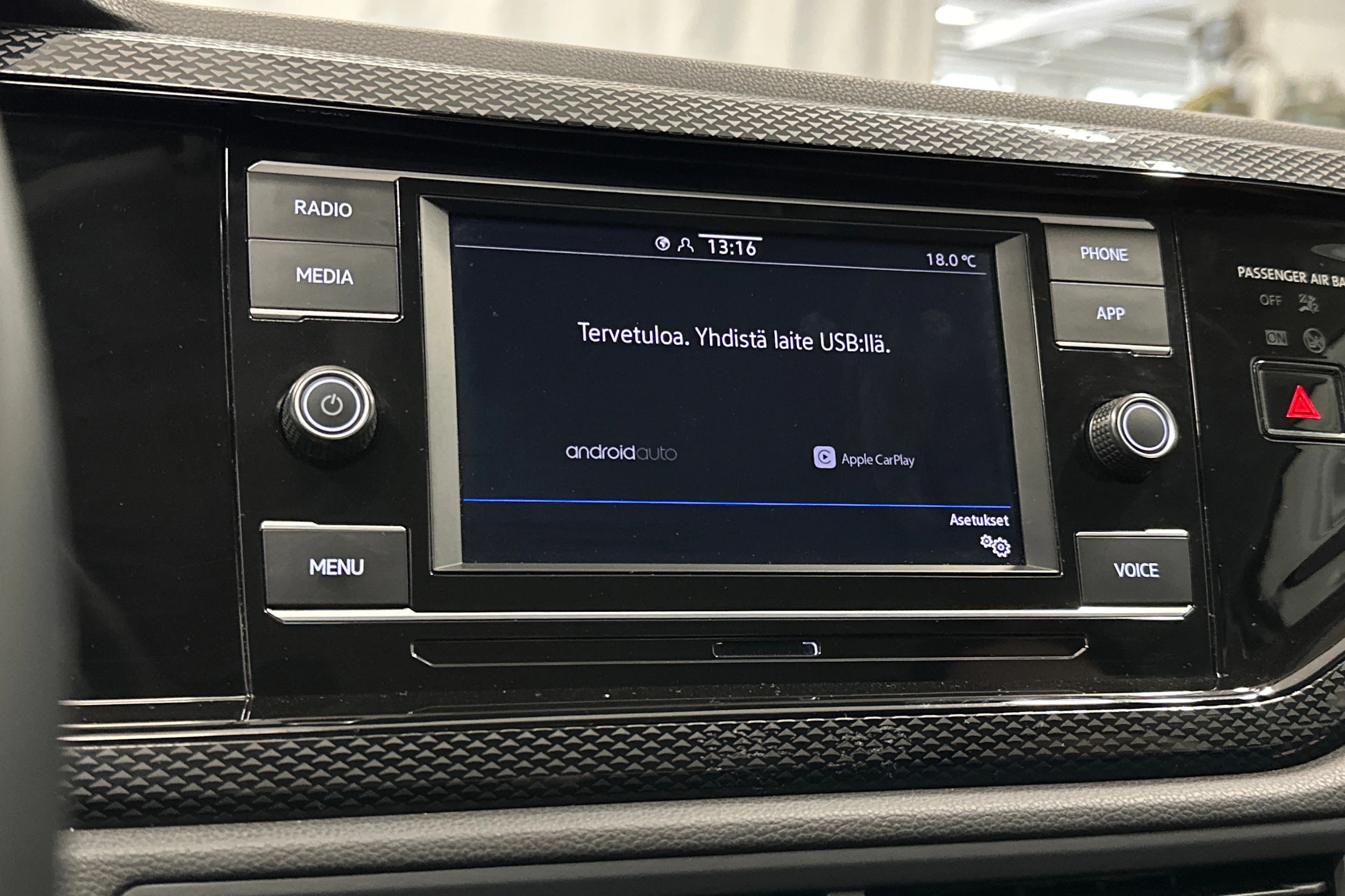 valkoinen Volkswagen Taigo 2024 kuva 23.