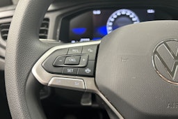 met. musta Volkswagen Taigo 2024 kuva 17.