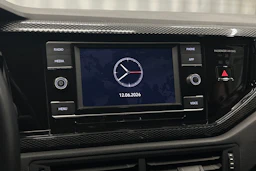 harmaa Volkswagen Taigo 2024 kuva 16.