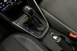 harmaa Volkswagen Taigo 2024 kuva 25.