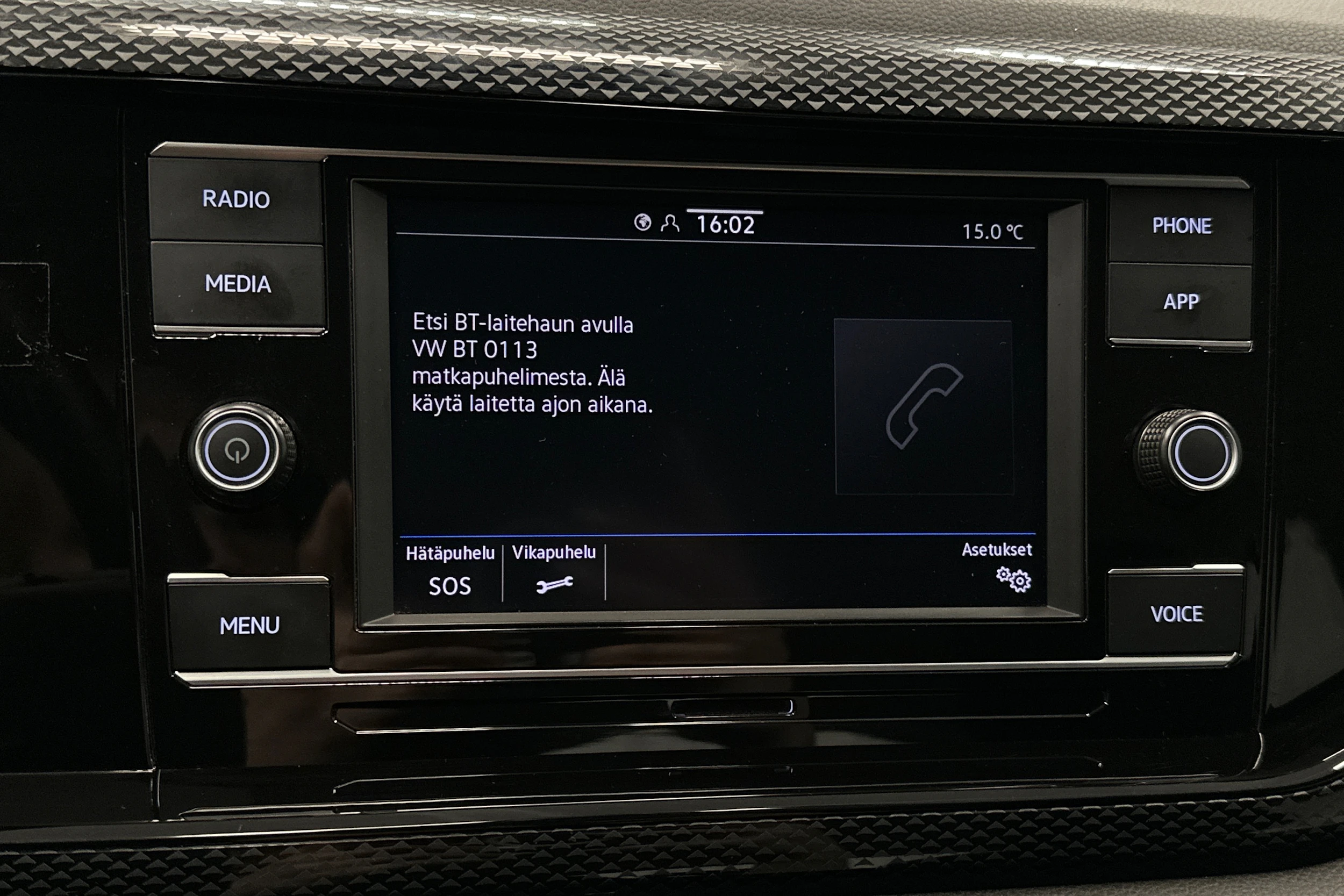 musta Volkswagen Taigo 2024 kuva 18.