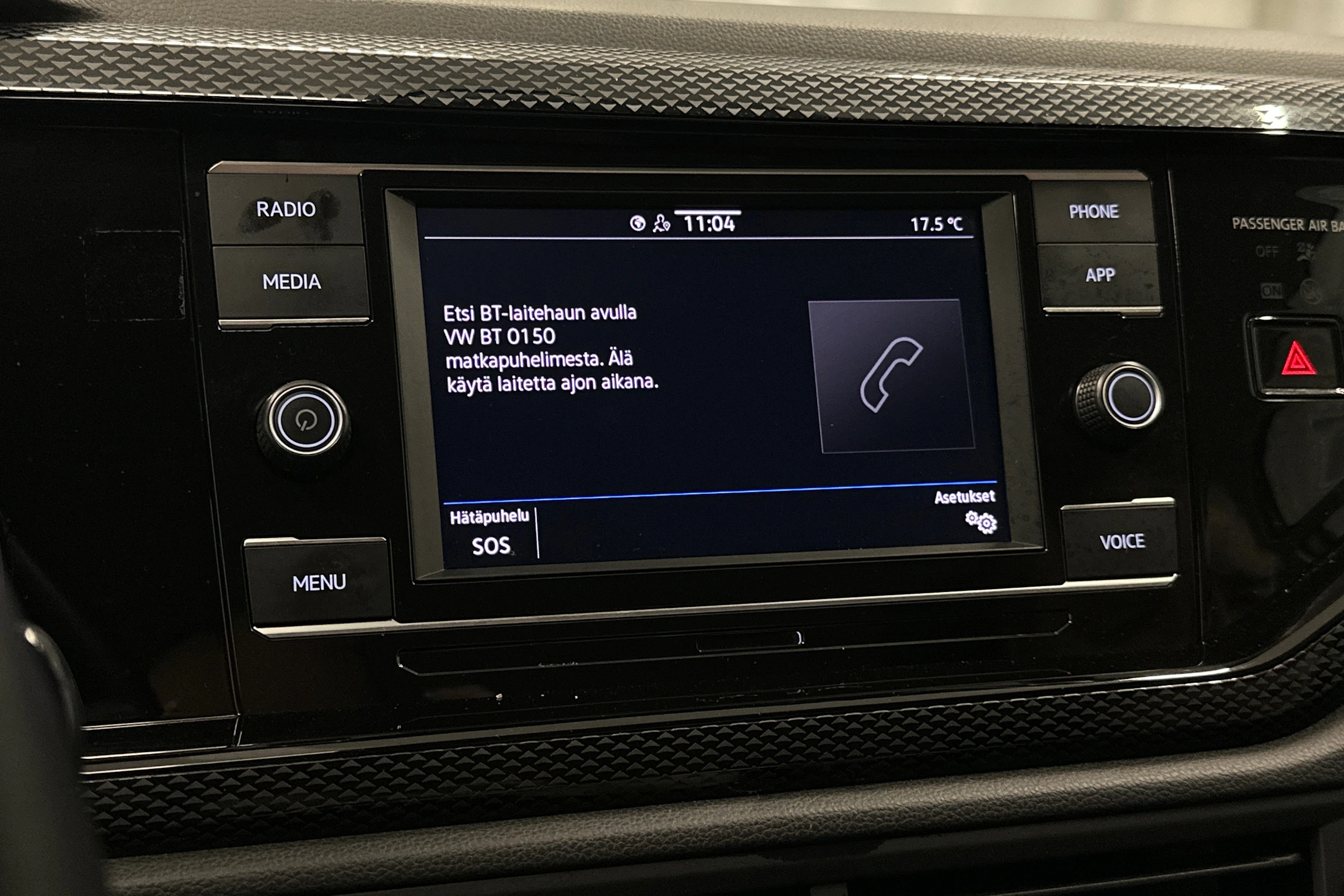 harmaa Volkswagen Taigo 2024 kuva 18.