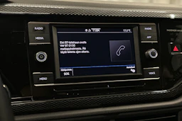 harmaa Volkswagen Taigo 2024 kuva 18.