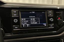 harmaa Volkswagen Taigo 2024 kuva 20.
