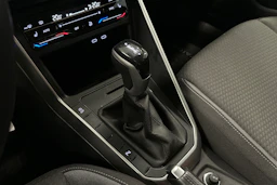 harmaa Volkswagen Taigo 2024 kuva 24.