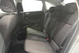 harmaa Volkswagen Taigo 2024 kuva 8.