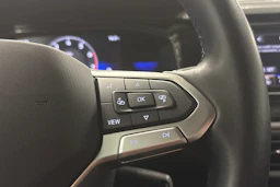 harmaa Volkswagen Taigo 2024 kuva 14.
