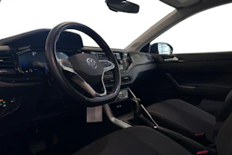 sininen Volkswagen Taigo 2024 kuva 3.
