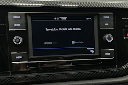 sininen Volkswagen Taigo 2024 kuva 21.