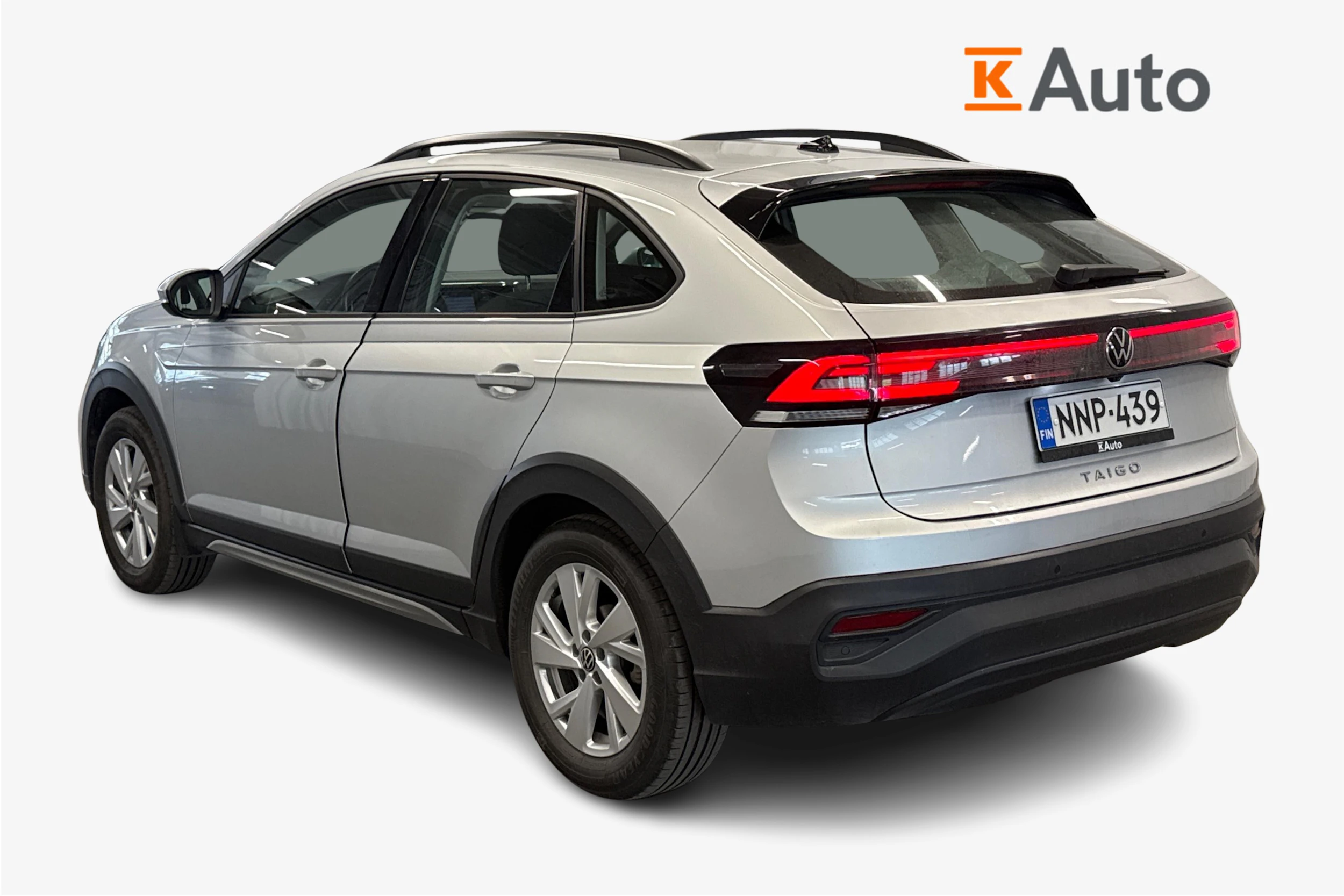 harmaa Volkswagen Taigo 2024 kuva 2.