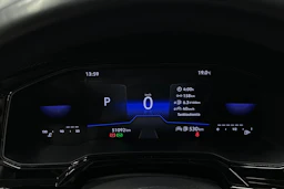 harmaa Volkswagen Taigo 2024 kuva 13.