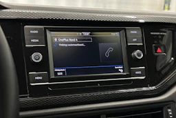 harmaa Volkswagen Taigo 2024 kuva 18.