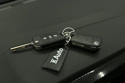 harmaa Volkswagen Taigo 2024 kuva 24.