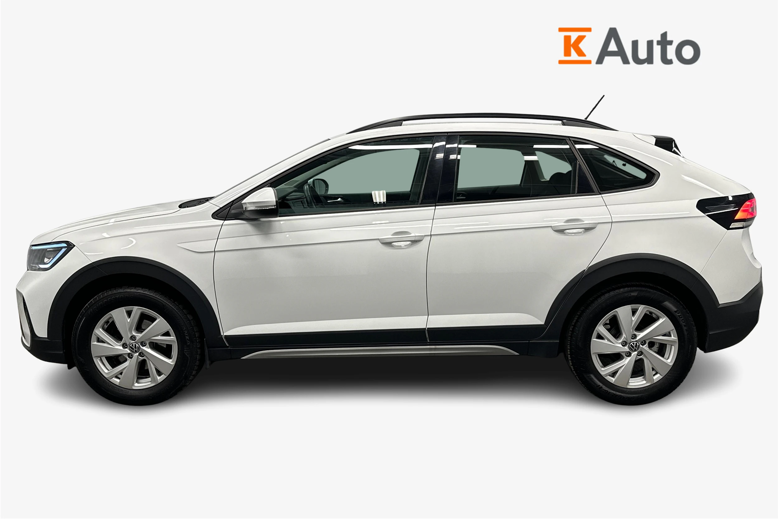 valkoinen Volkswagen Taigo 2024 kuva 5.