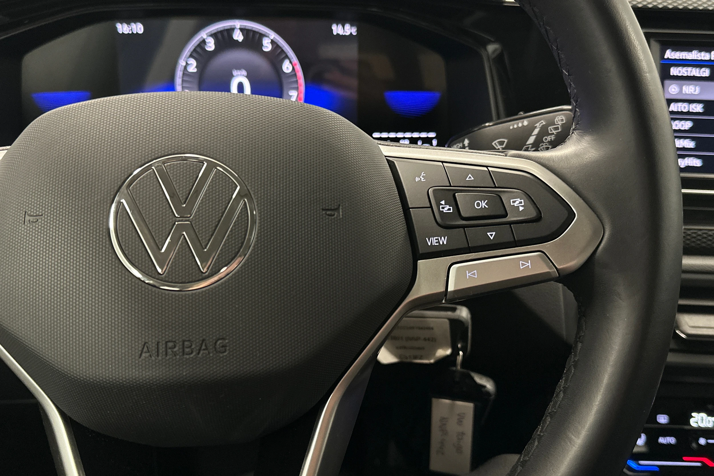 valkoinen Volkswagen Taigo 2024 kuva 12.