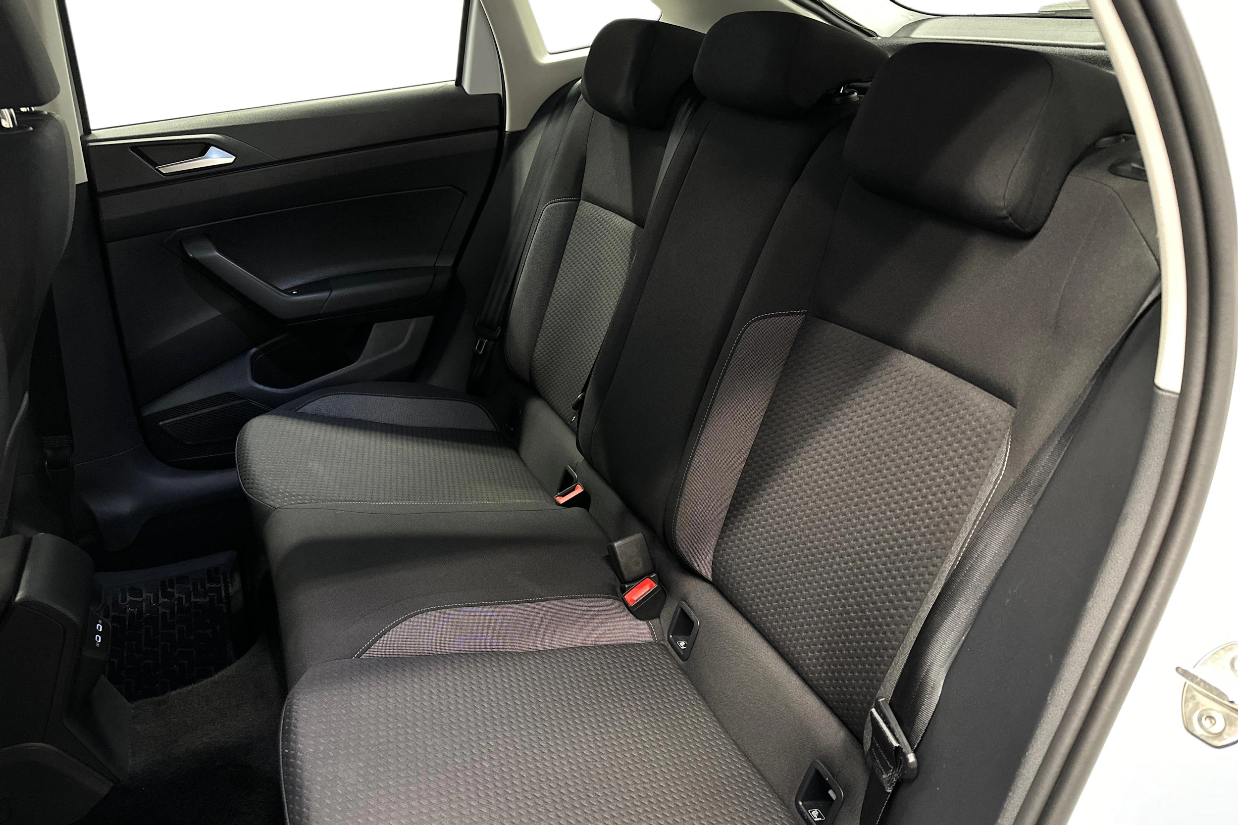valkoinen Volkswagen Taigo 2024 kuva 8.