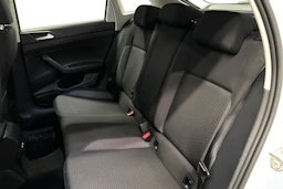 valkoinen Volkswagen Taigo 2024 kuva 8.