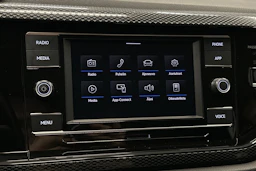valkoinen Volkswagen Taigo 2024 kuva 16.