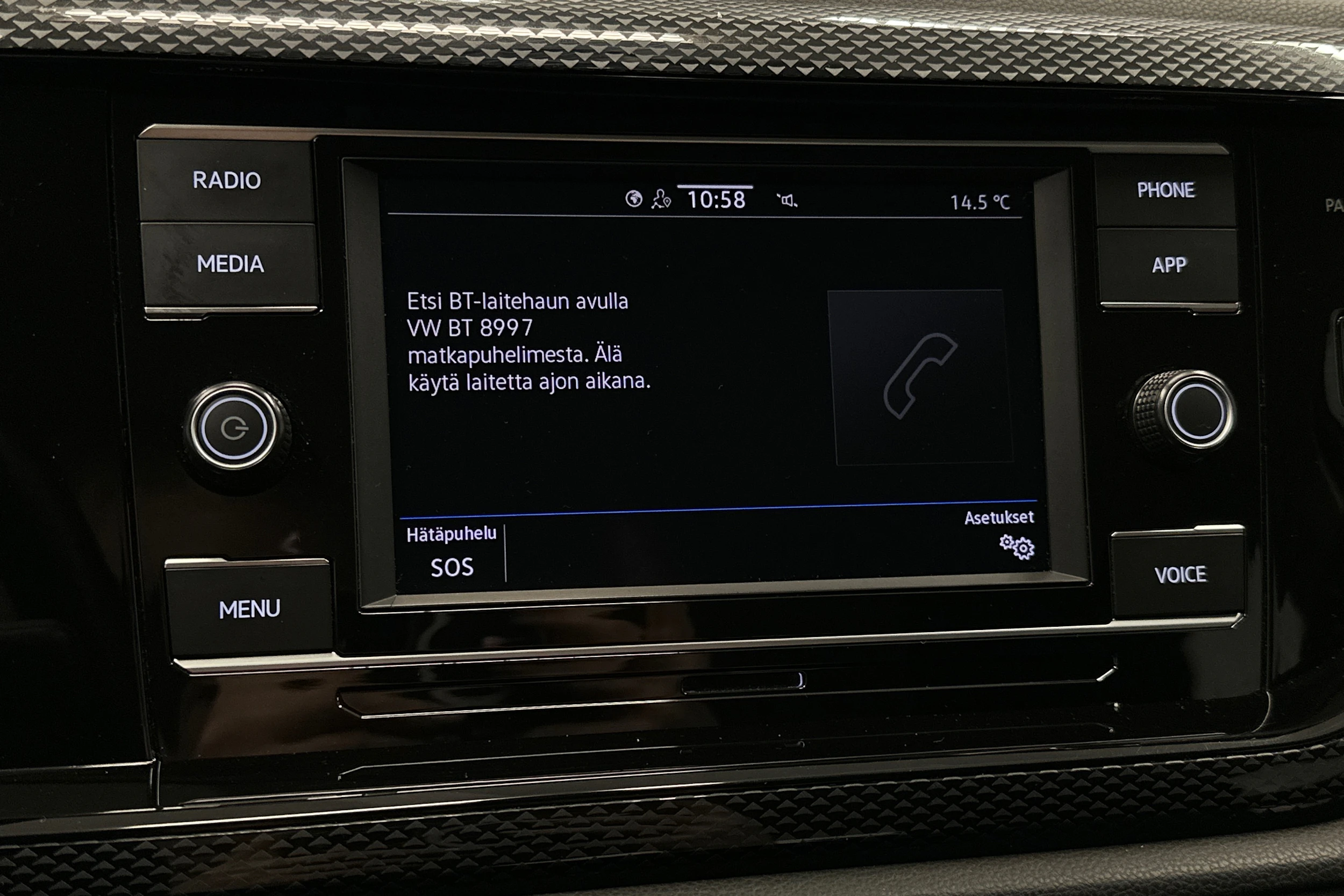 valkoinen Volkswagen Taigo 2024 kuva 18.