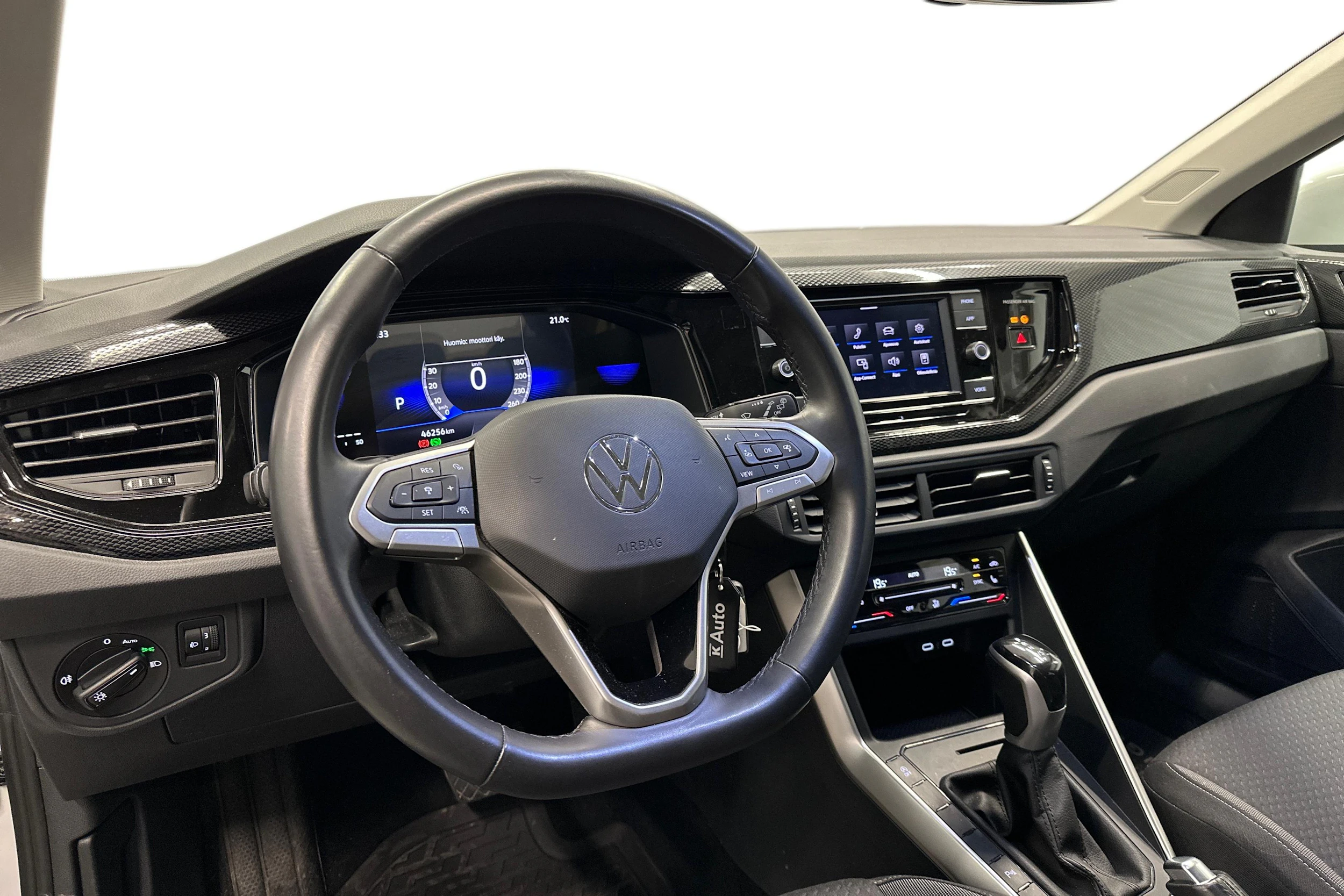valkoinen Volkswagen Taigo 2024 kuva 6.
