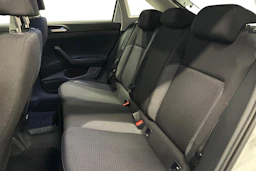 valkoinen Volkswagen Taigo 2024 kuva 8.