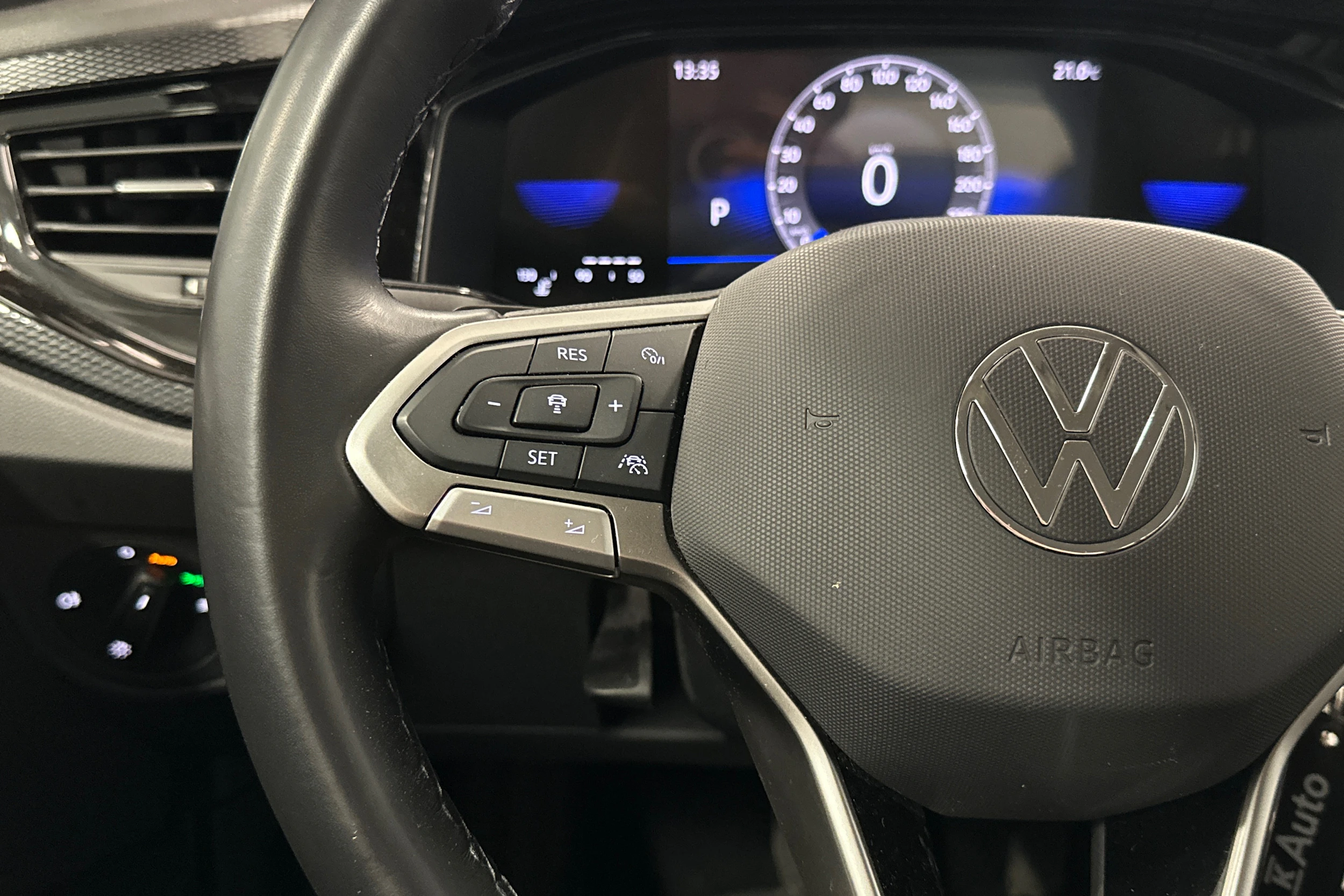 valkoinen Volkswagen Taigo 2024 kuva 11.