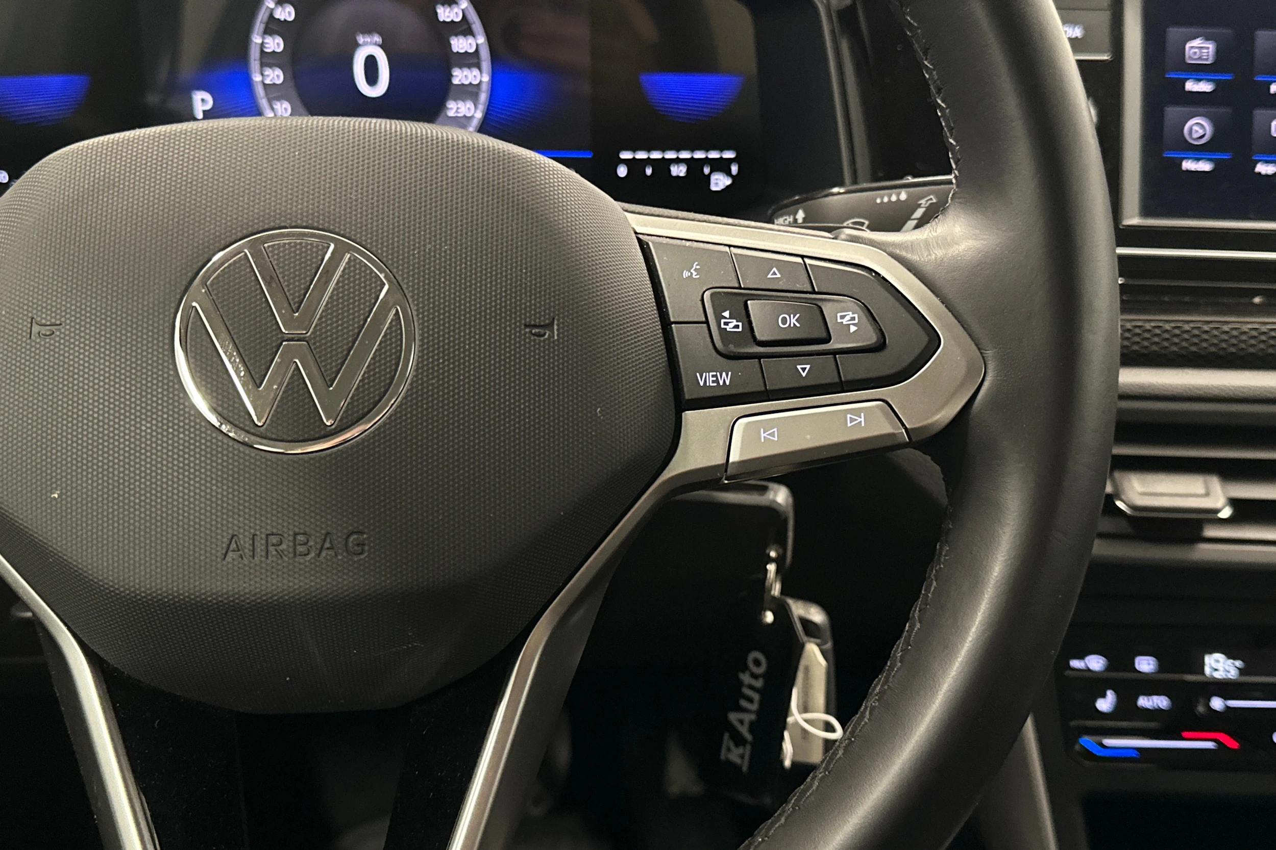 valkoinen Volkswagen Taigo 2024 kuva 12.