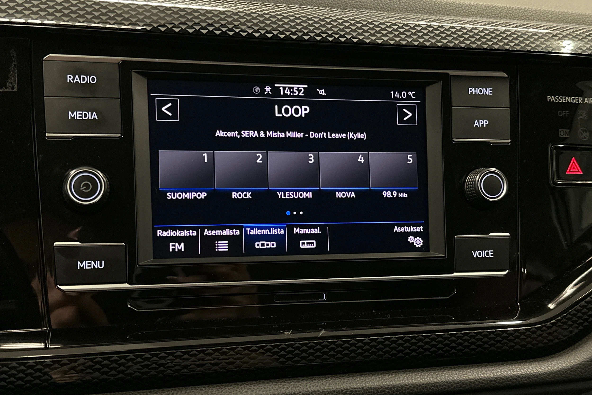 valkoinen Volkswagen Taigo 2024 kuva 17.