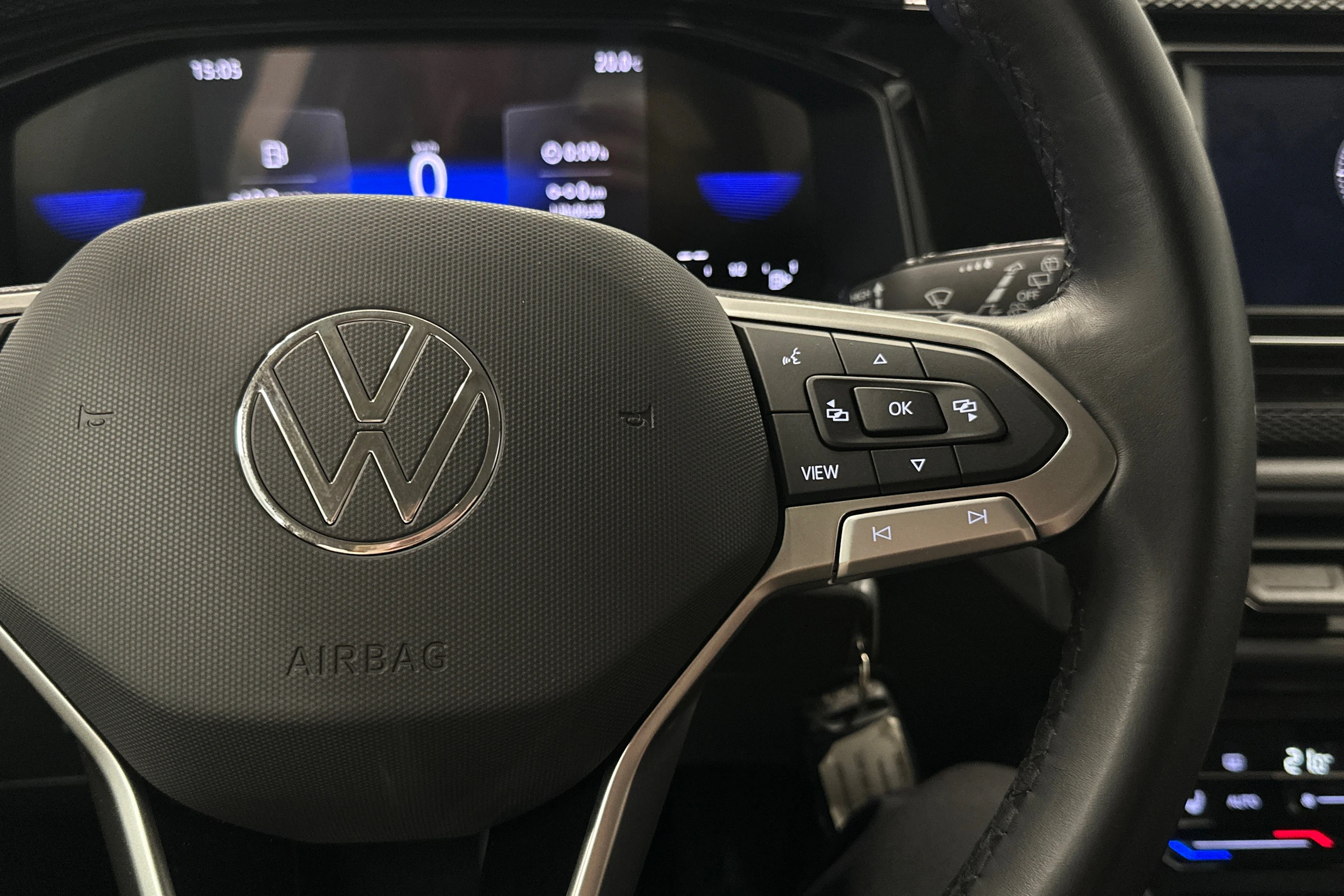 punainen Volkswagen Taigo 2024 kuva 12.