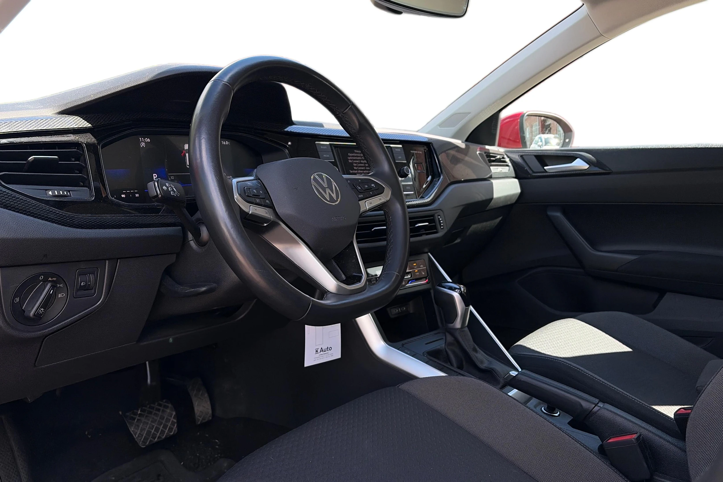 punainen Volkswagen Taigo 2024 kuva 3.