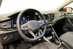 punainen Volkswagen Taigo 2024 kuva 6.