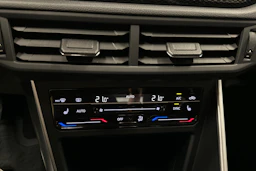 punainen Volkswagen Taigo 2024 kuva 22.