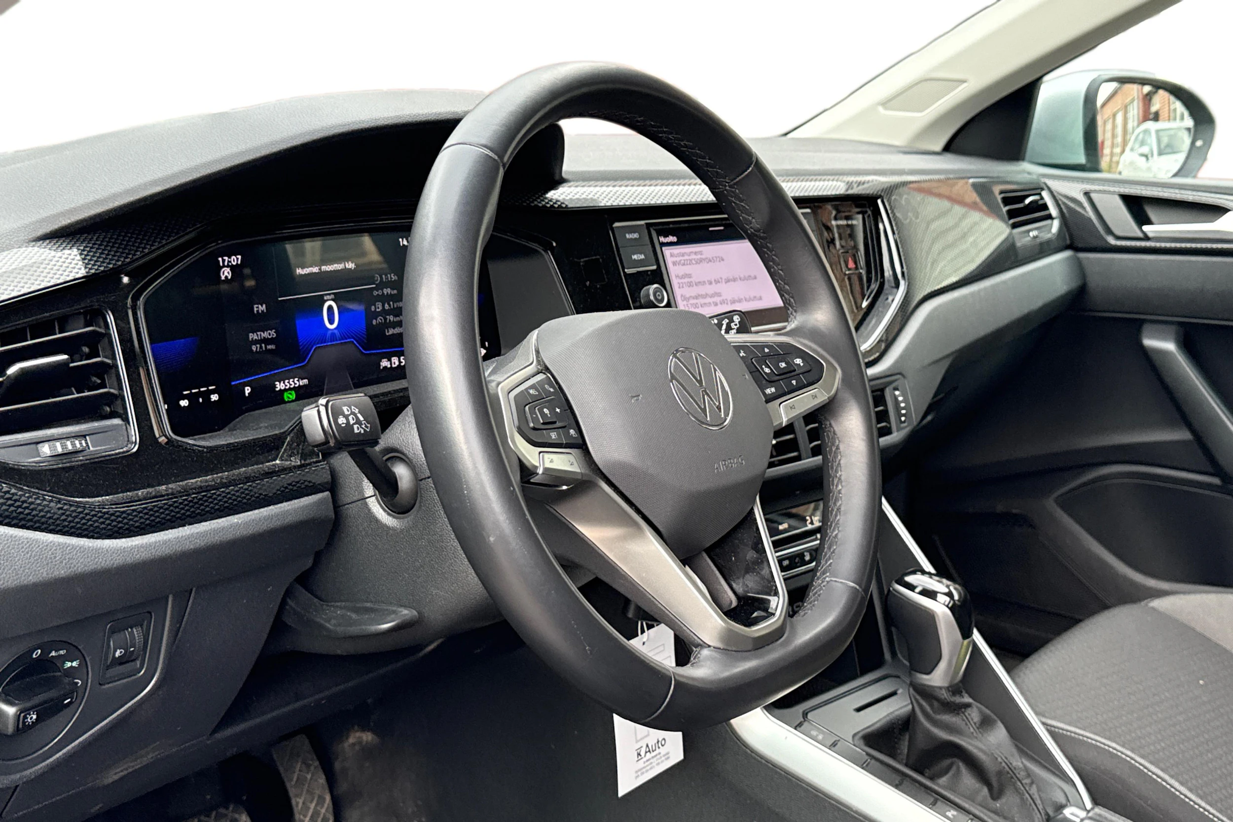 harmaa Volkswagen Taigo 2024 kuva 3.
