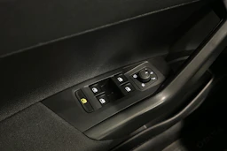 valkoinen Volkswagen Taigo 2024 kuva 15.