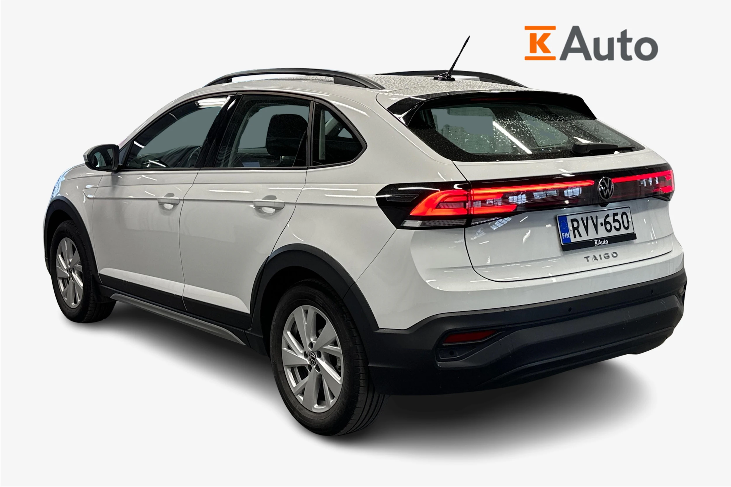 valkoinen Volkswagen Taigo 2024 kuva 2.