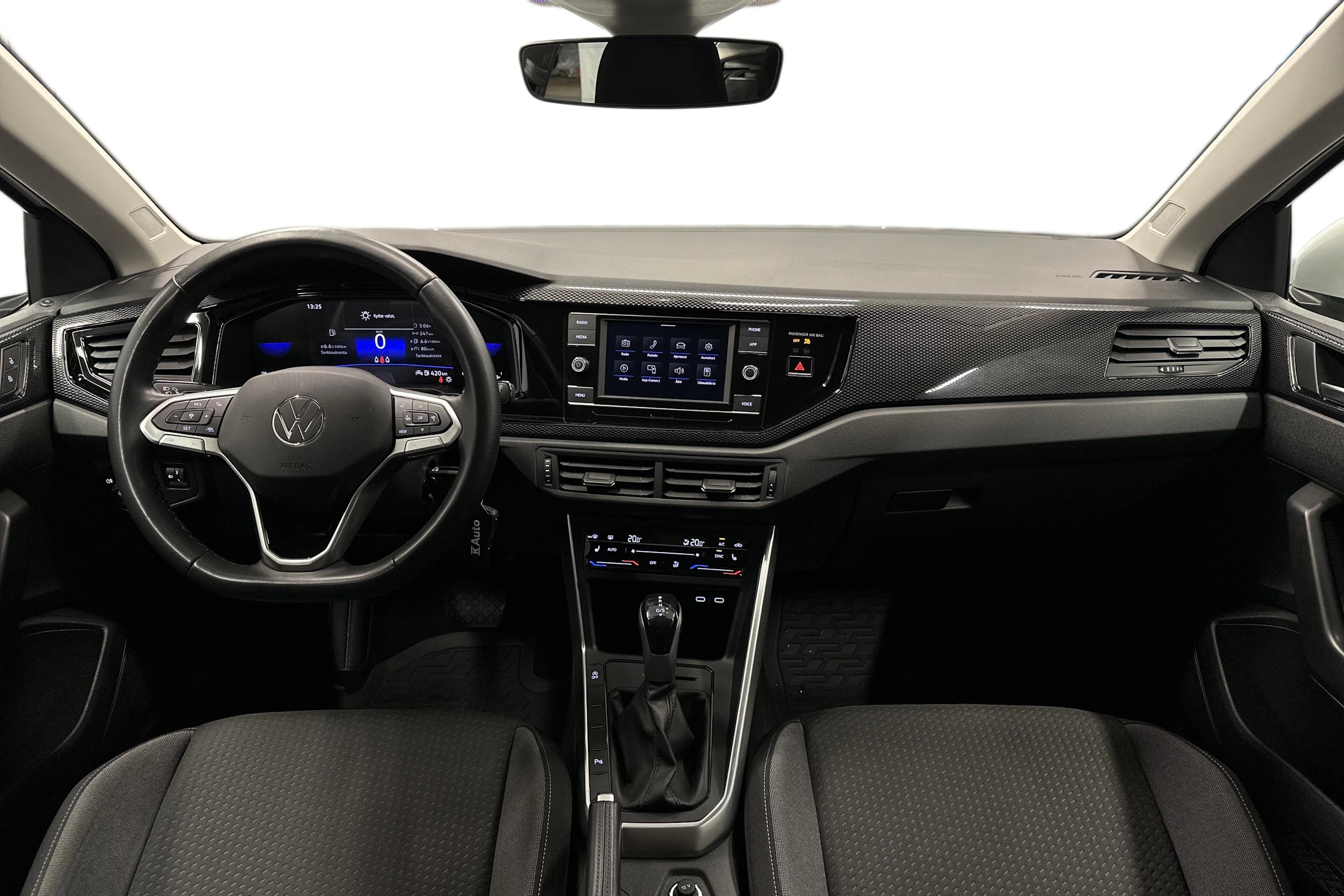 valkoinen Volkswagen Taigo 2024 kuva 7.