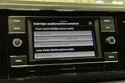valkoinen Volkswagen Taigo 2024 kuva 18.