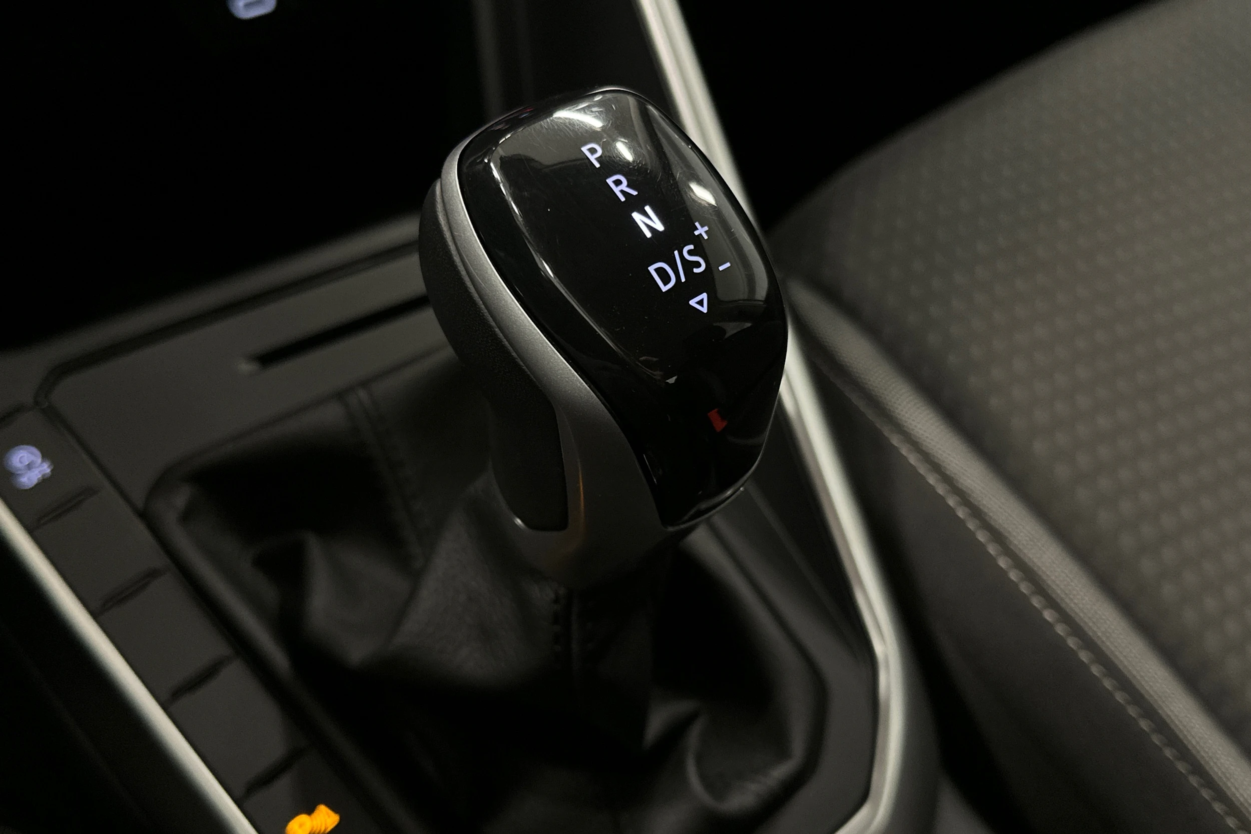 valkoinen Volkswagen Taigo 2024 kuva 23.