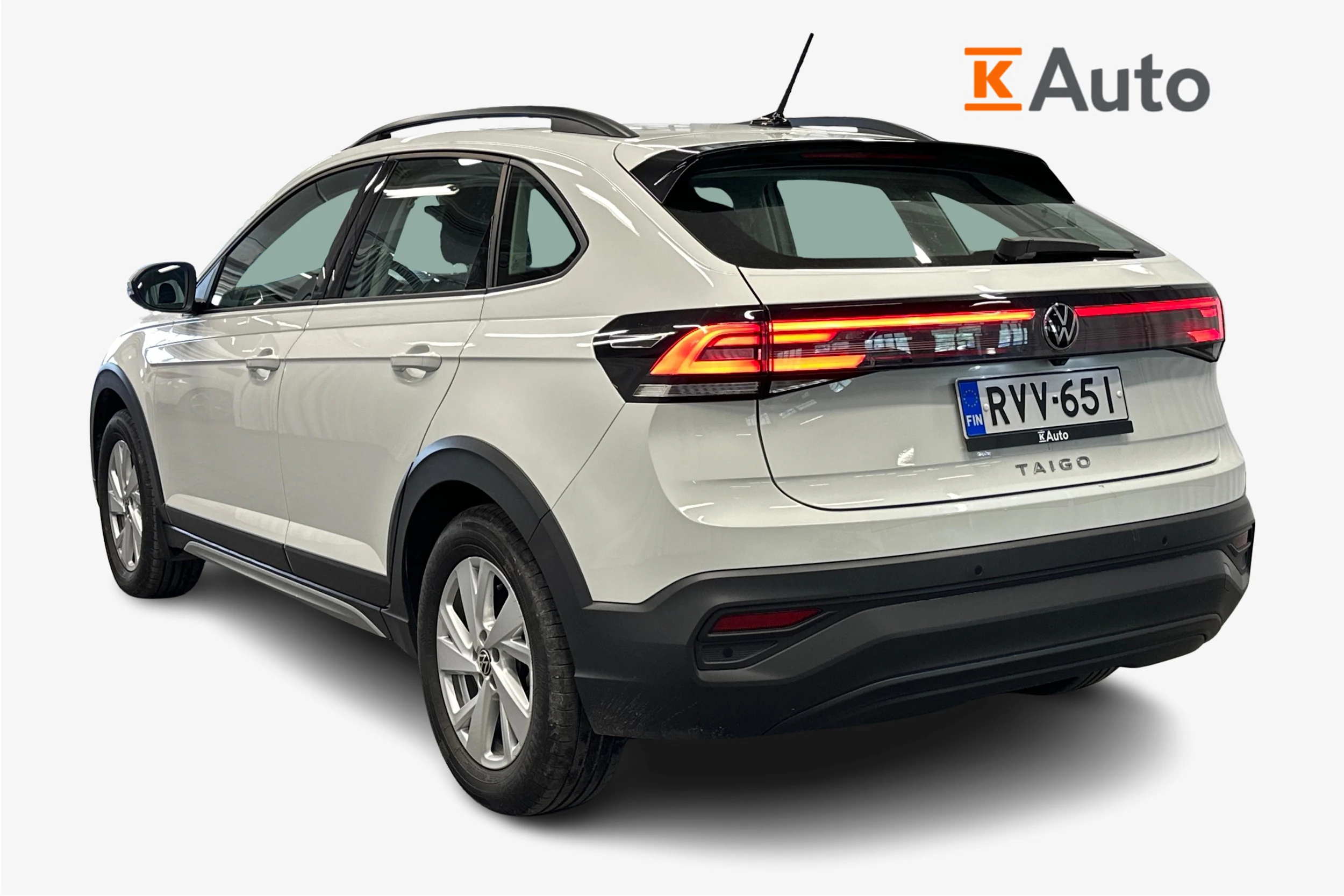 valkoinen Volkswagen Taigo 2024 kuva 2.