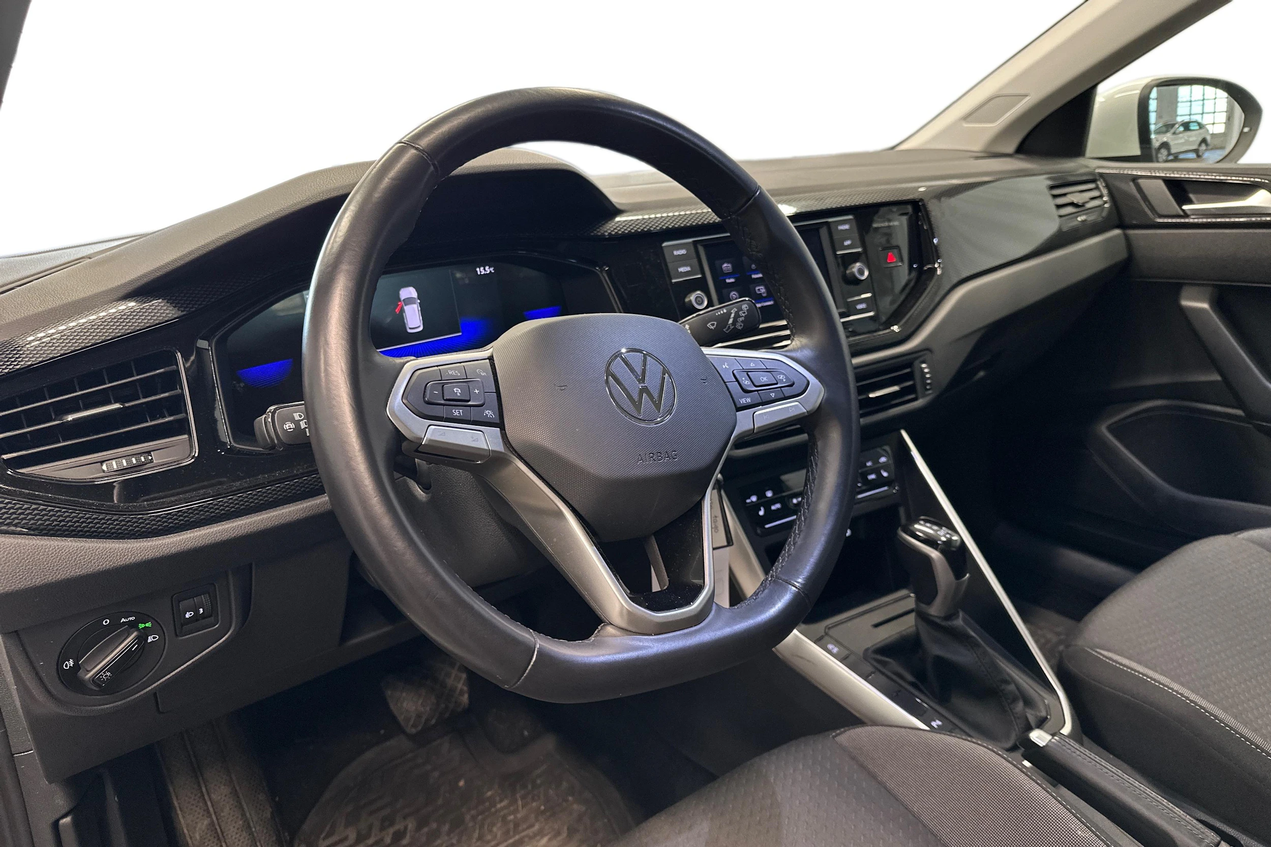 valkoinen Volkswagen Taigo 2024 kuva 3.